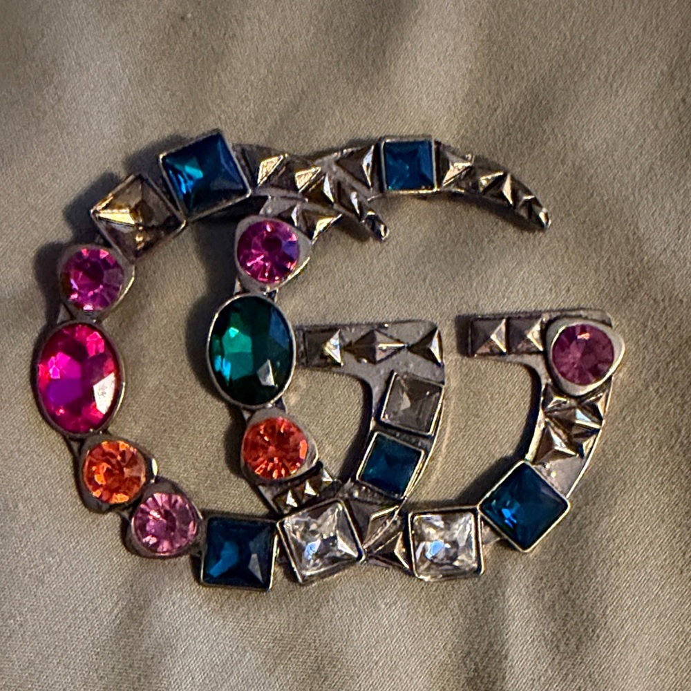 Gucci Silver Brooch with Pink and Blue Crystals - Picture 4 of 4